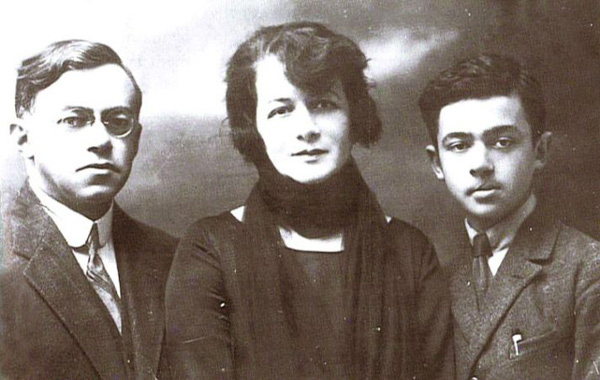 zabotinski_fam.jpg